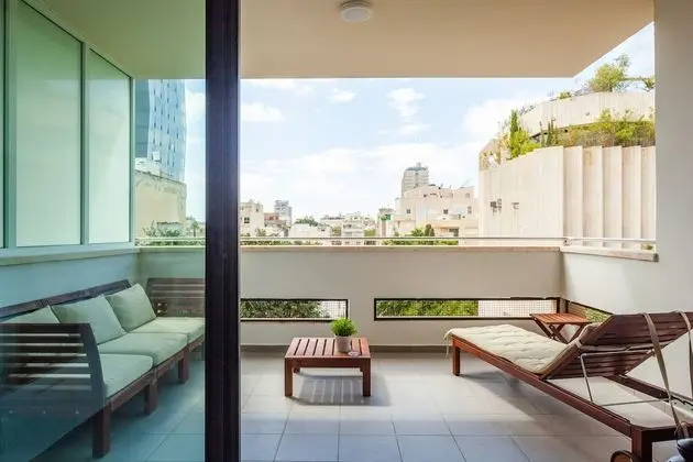 Sunny Apartments #9 - Luxury 2BR @City Center