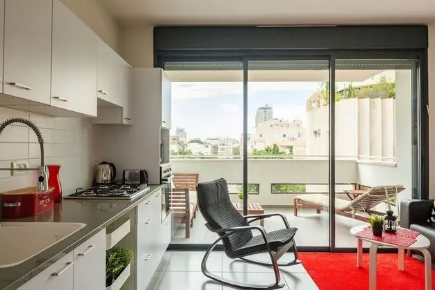 Sunny Apartments #9 - Luxury 2BR @City Center