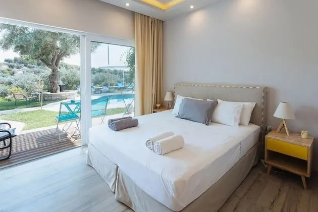 Junior Stüdyo Süit, 1 En Büyük (King) Boy Yatak, Havuz Manzaralı (Adults Only)