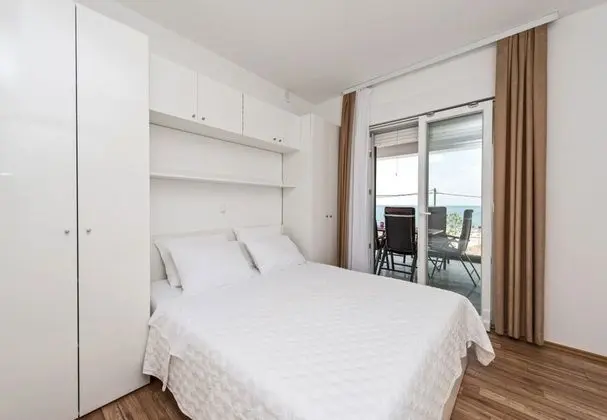 Apart Daire (Sunny by the Sea - APP4(4+2))