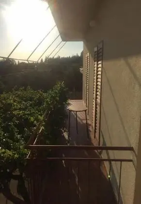 Apart Daire (Sunny  - sea side terrace & parking -)