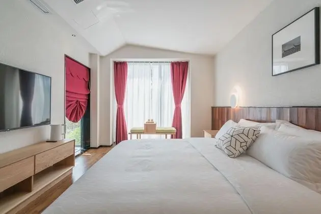 Deluxe Tek Büyük Yataklı Oda