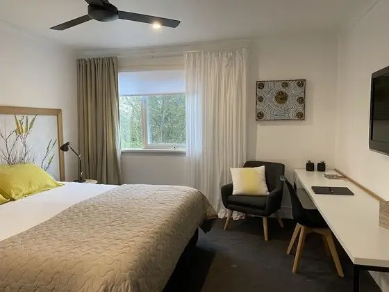 Süit (Sunny Suite)