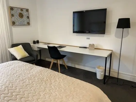 Süit (Sunny Suite)