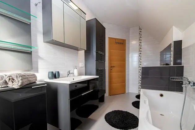 Family Dağ Evi, Birden Çok Yatak, Bahçeli (Sunny Weekend Sauna House)