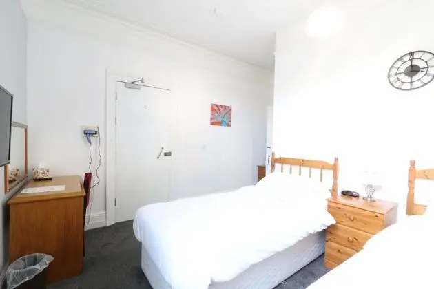 İki Ayrı Yataklı Oda, Banyolu/Duşlu (Ground Floor)