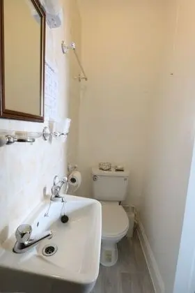 Tek Büyük Yataklı Oda, Banyolu/Duşlu