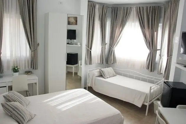 Standard Apart Daire, 6 Yatak Odası, Mutfak