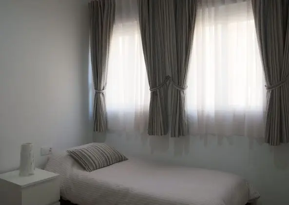 Standard Apart Daire, 6 Yatak Odası, Mutfak