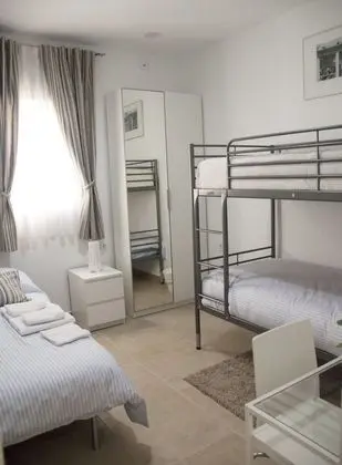 Standard Apart Daire, 6 Yatak Odası, Mutfak