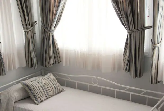 Standard Apart Daire, 6 Yatak Odası, Mutfak