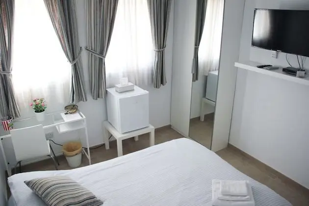 Standard Apart Daire, 6 Yatak Odası, Mutfak