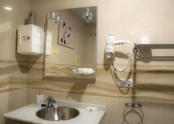 Standard Apart Daire, 6 Yatak Odası, Mutfak