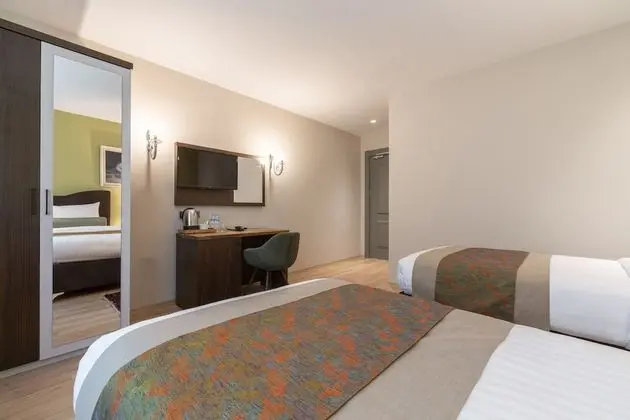 Standard Deluxe Room