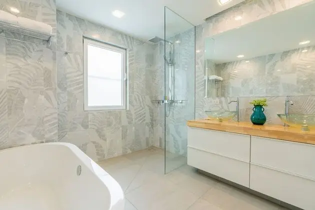 4 Bedrooms with Private Pool Villa