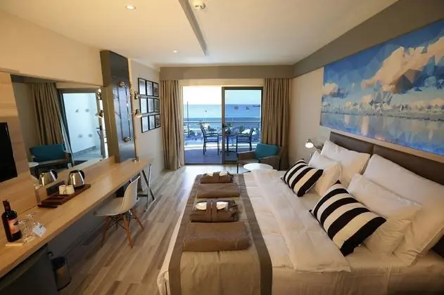 Standart Oda, Deniz Manzaralı, Balkonlu