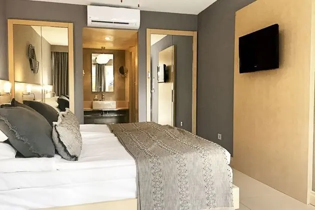 Standard Tek Büyük veya İki Ayrı Yataklı Oda