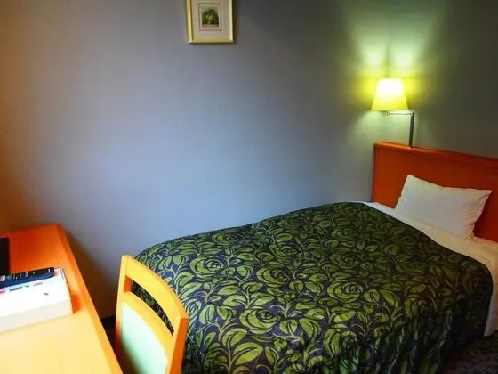 Tek Kişilik Oda, Sigara İçilmez