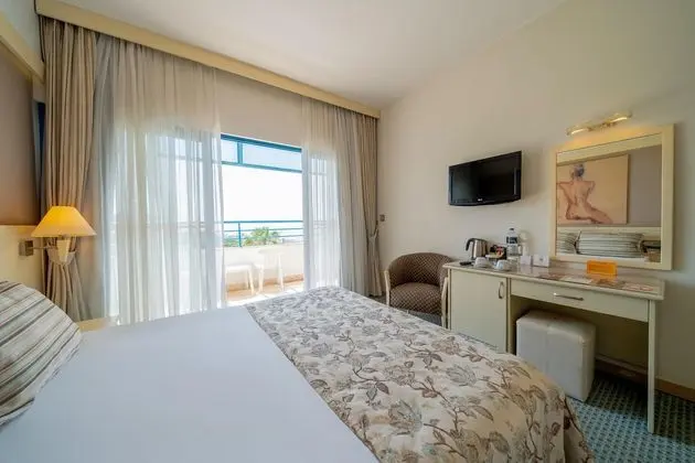 https://images.etstur.com/files/images/hotelImages/TR/54465/l/Sunrise-Resort-Hotel-Genel-397951.jpg