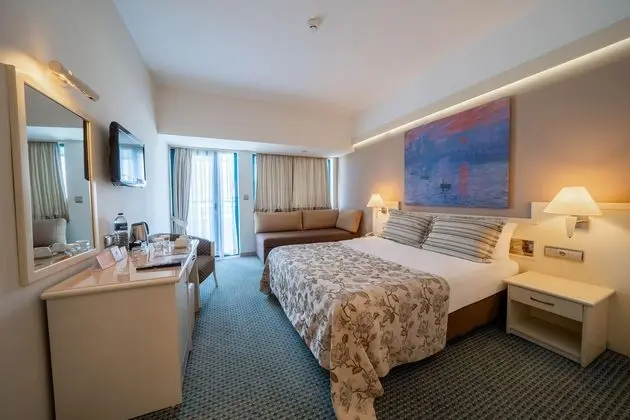 https://images.etstur.com/files/images/hotelImages/TR/54465/l/Sunrise-Resort-Hotel-Genel-397953.jpg