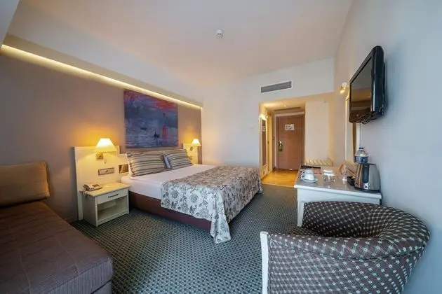 https://images.etstur.com/files/images/hotelImages/TR/54465/l/Sunrise-Resort-Hotel-Genel-397954.jpg