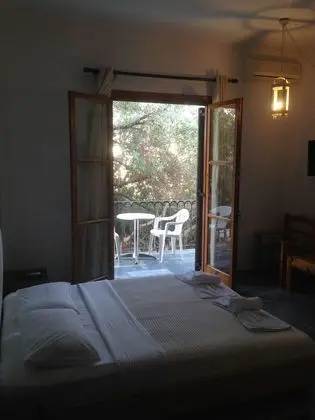 Tek Büyük Yataklı Oda