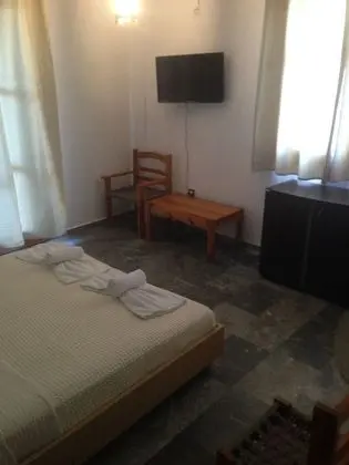 Üç Kişilik Oda