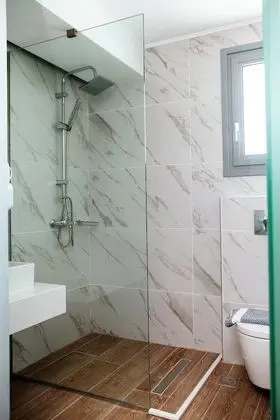 Deluxe Apartment, 1 Queen Bed with Sofa bed, Non Smoking, Partial Sea View