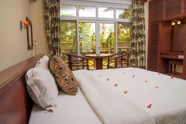 Luxury Süit, Havuz Manzaralı