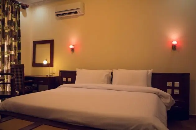 Luxury Süit, Havuz Manzaralı