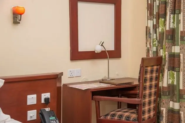 Luxury Süit, Havuz Manzaralı