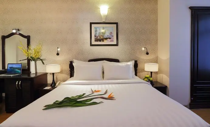 Deluxe Tek Büyük Yataklı Oda, Penceresiz
