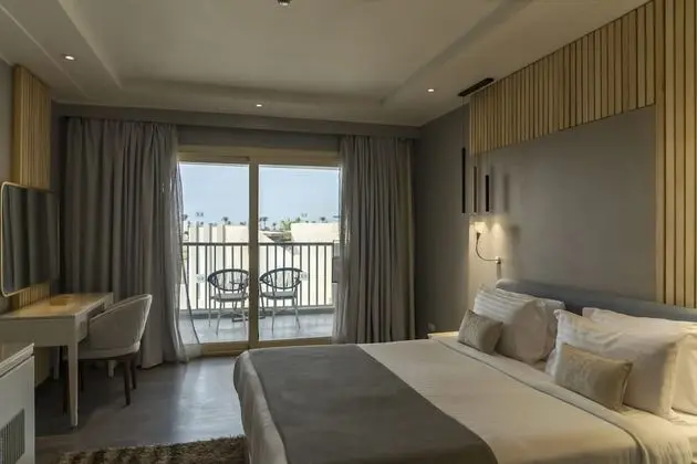 Executive Jacuzzi Suite (Posh Club)