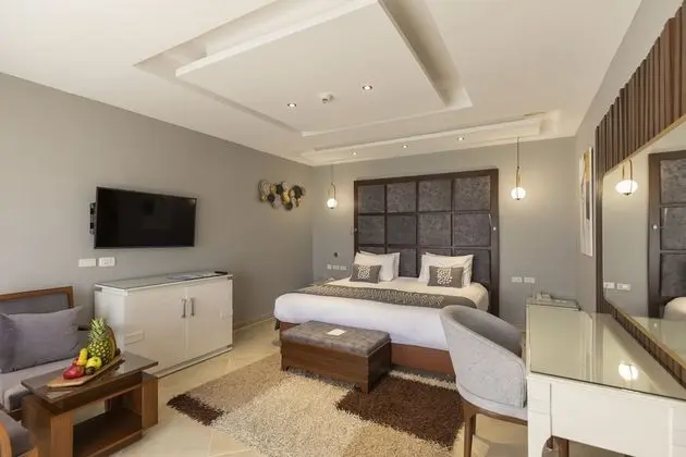 Jacuzzi Suite, Sea view (Posh Club)