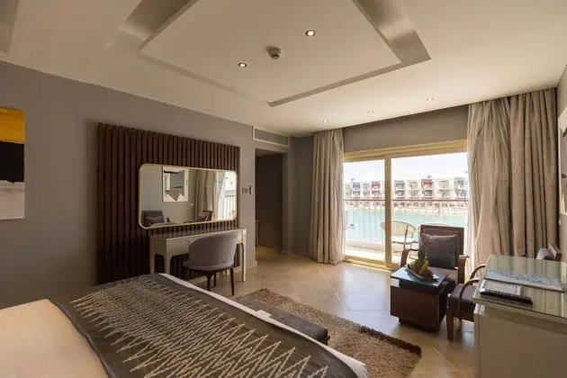 Jacuzzi Suite, Sea view (Posh Club)