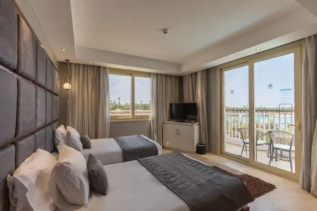 Jacuzzi Suite, Sea view (Posh Club)