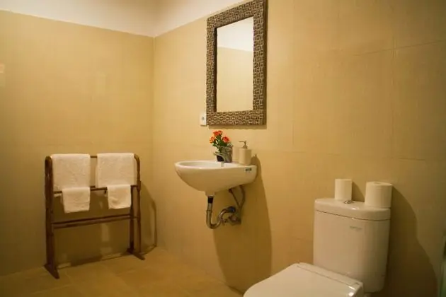 Comfort Oda, 1 En Büyük (King) Boy Yatak, Havuz Manzaralı