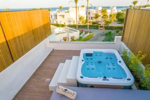 Jacuzzi Suite