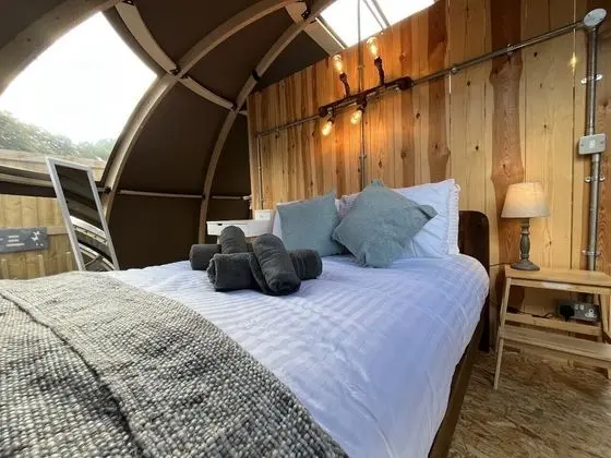 Luxury Çadır, Sıcak Su Havuzu