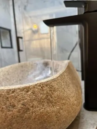Luxury Çadır, Sıcak Su Havuzu