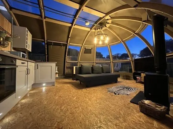 Luxury Çadır, Sıcak Su Havuzu