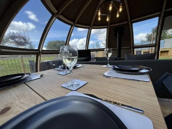 Luxury Çadır, Sıcak Su Havuzu