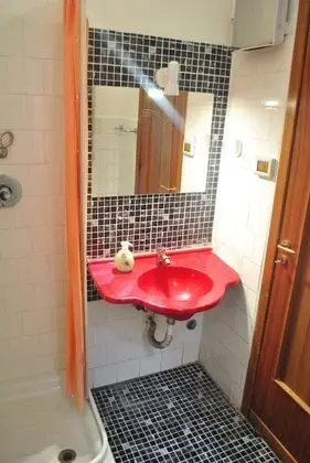 Dört Kişilik Oda, Balkon, Şehir Manzaralı