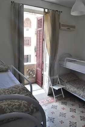 Ortak Ranzalı Oda, Sadece kadınlar için, Balkon, Şehir Manzaralı