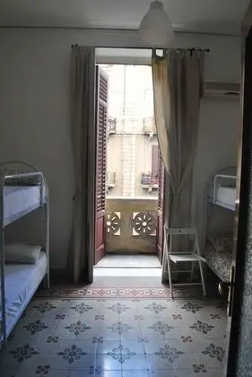 Ortak Ranzalı Oda, Sadece kadınlar için, Balkon, Şehir Manzaralı