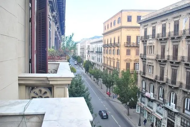 Ortak Ranzalı Oda, Sadece kadınlar için, Balkon, Şehir Manzaralı