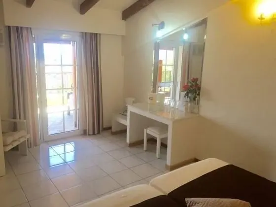 Tek Büyük veya İki Ayrı Yataklı Oda
