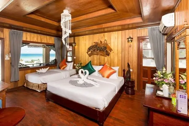 Thai House Villa Beachfront