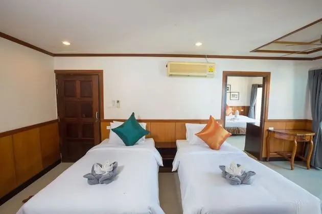 Two-Bedrooms Deluxe Family Room