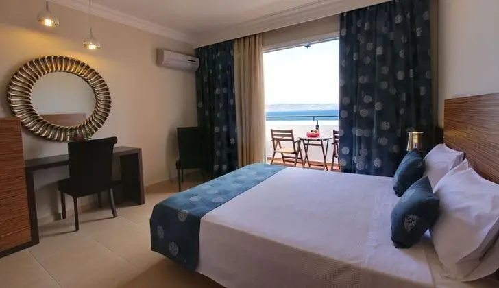 Tek Büyük Yataklı Oda
